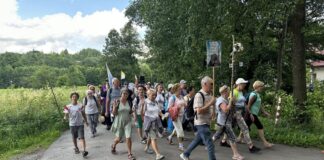 Na Jasną Górę i do Łagiewnik. Trwają zapisy na pielgrzymki