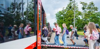 Od Dnia Dziecka po Bałtyk – Koleje Wielkopolskie rozpędzają lato pełne atrakcji