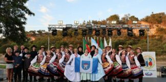 „Swojacy” reprezentowali Polskę na Międzynarodowym Festiwalu Folklorystycznym w Portugalii