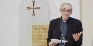 Liberalny kardynał odsłania karty: „popiera agendę zagłady Europy przez masową migrację”