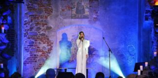 Niezapomniane przeboje przy zabytkowych ruinach. XIV Koncert w Skrzebowej